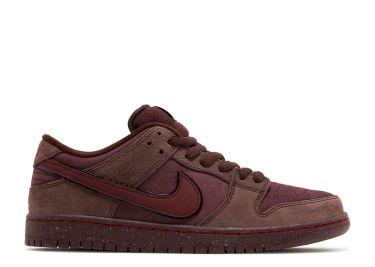 Nike SB Dunk Low (City Of Love Burgandy)