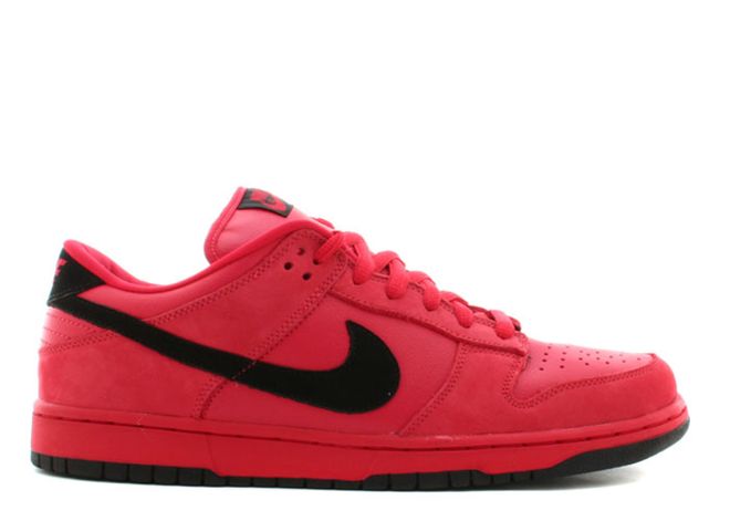 Nike SB Dunk Low 2003 (True Red Pure Blood)- Worn