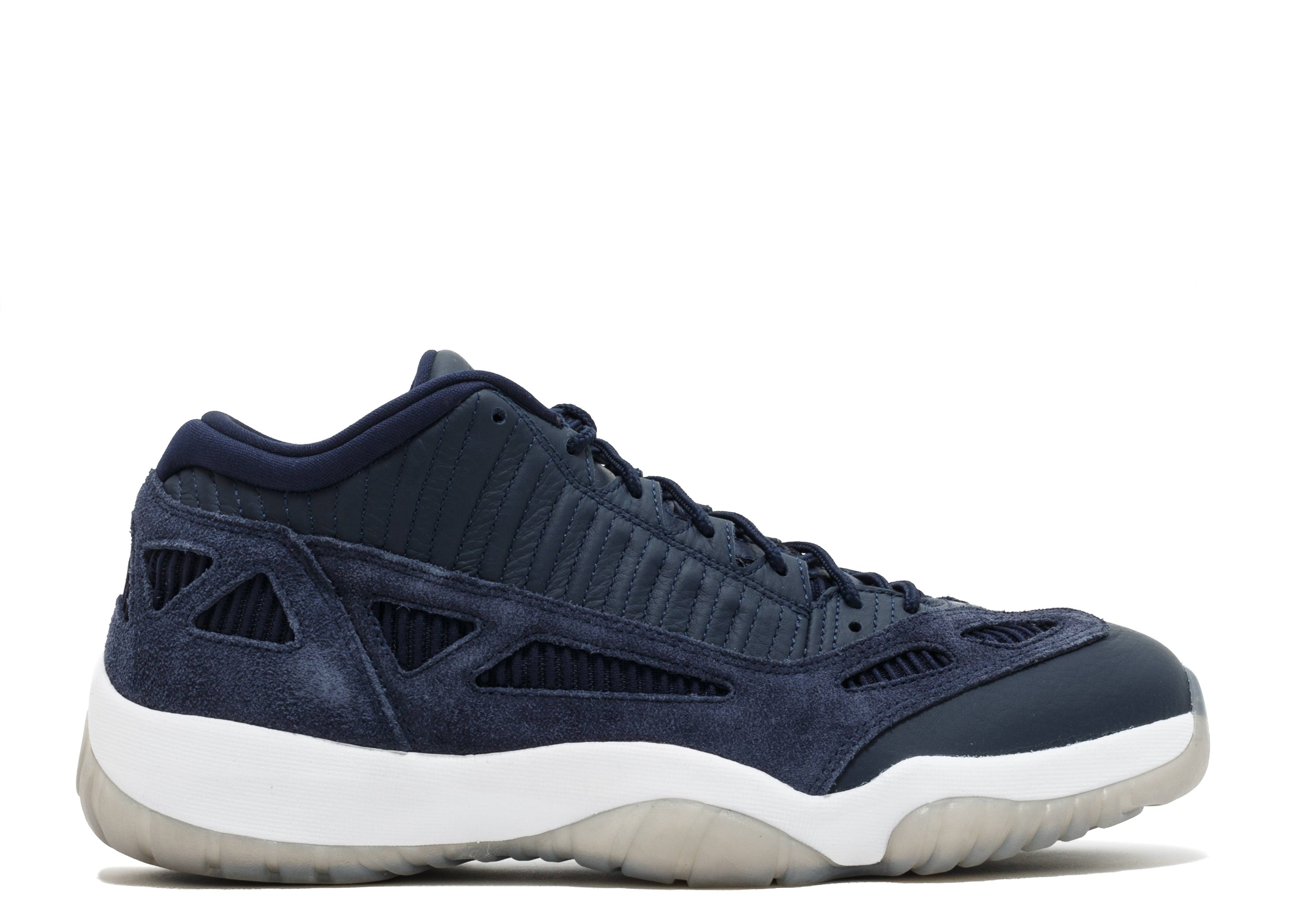 Air Jordan 11 Retro Low IE Obsidian