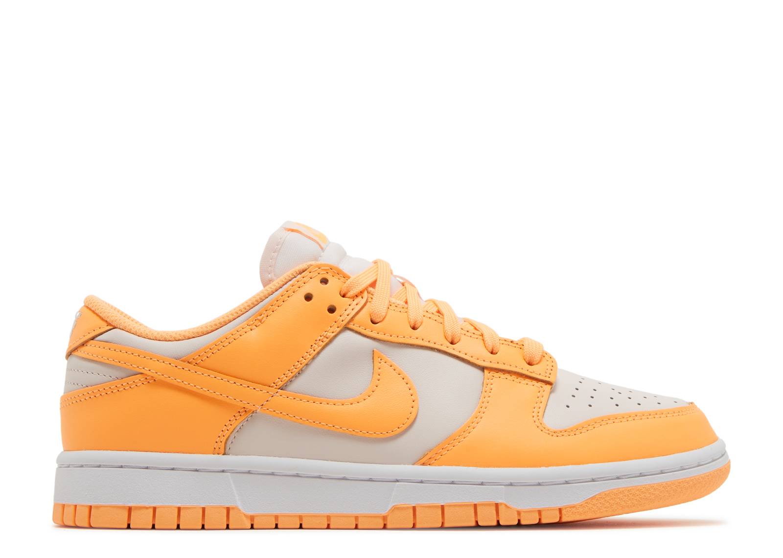 Wmns Dunk Low 'Peach Cream'